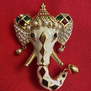 Vintage signed Kenneth J Lane KLJ Royal Maharajah collection 
Brooch Pin